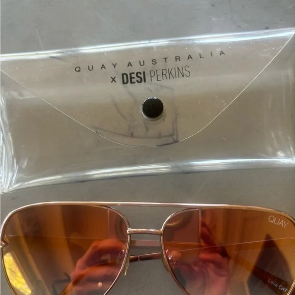 Quay Aviator Rose Gold Frame Rose Gold Lens. High Key. - Picture 4 of 7